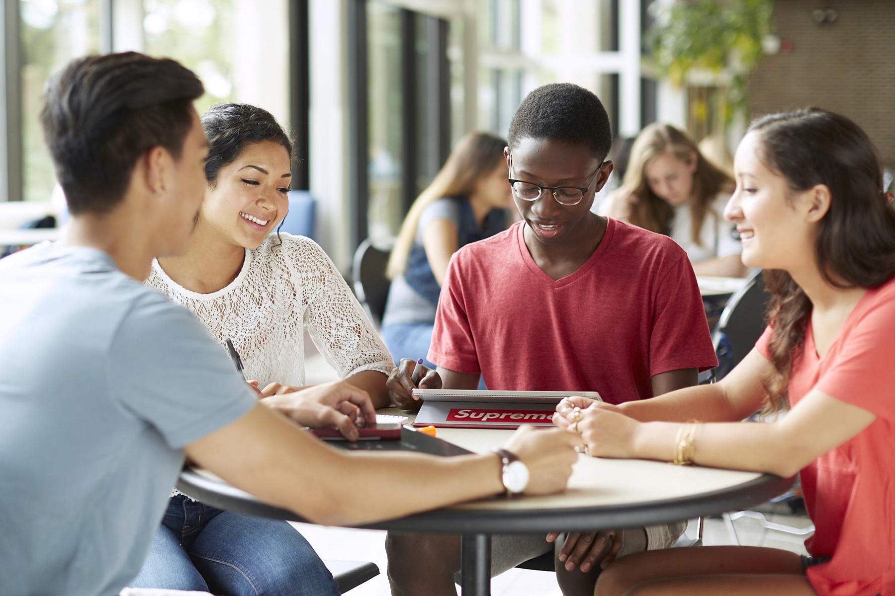 Cum mă pot pregăti pentru TOEFL?