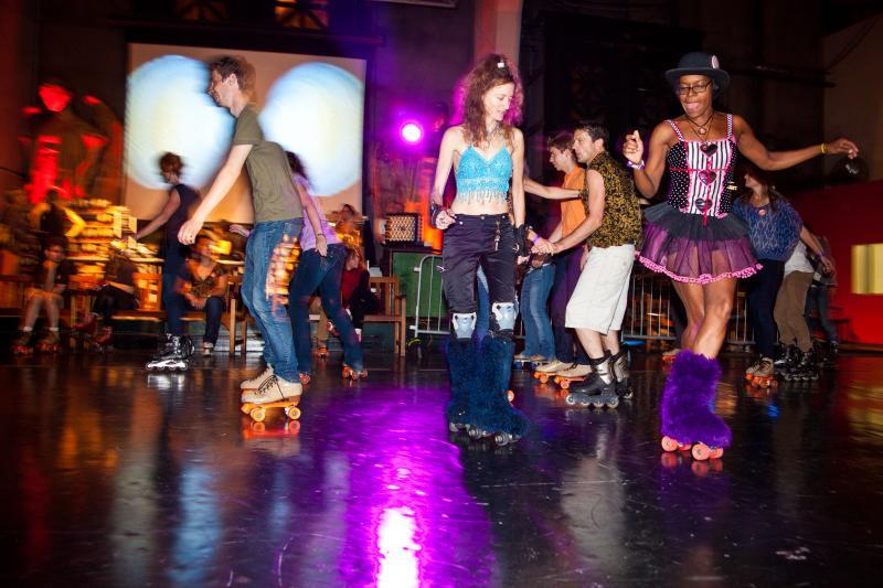 80s Roller Skating Superprof